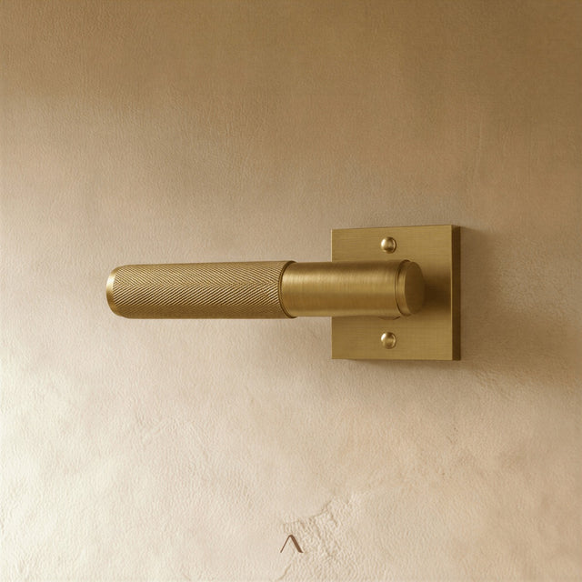 Ardeche Handle