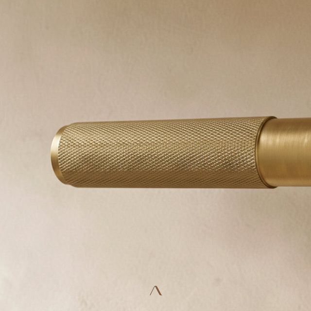 Ardeche Handle
