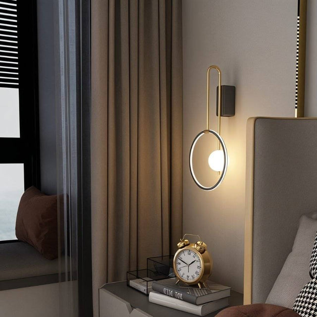 Crocy Wall Lamp