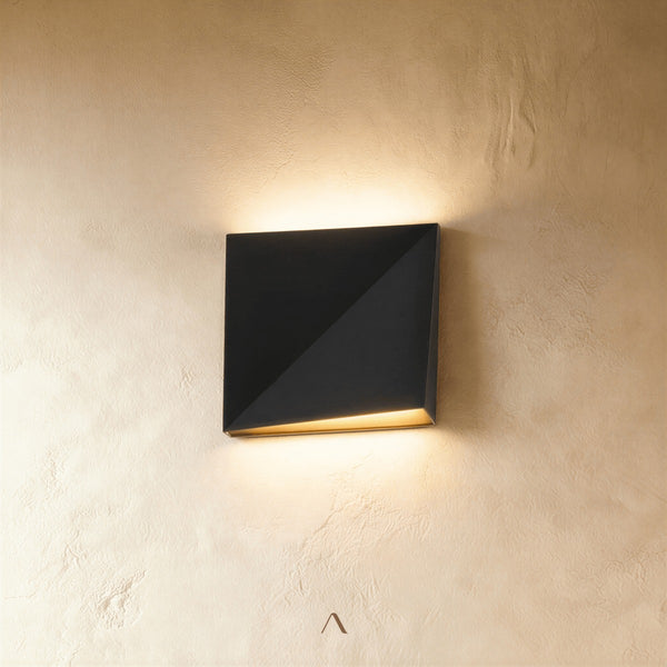 Blans Wall Lamp