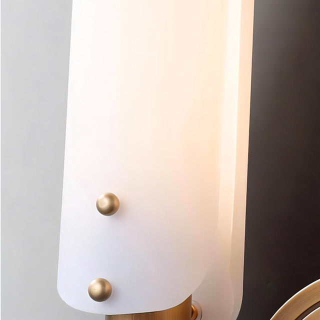 Cintheaux Wall Lamp