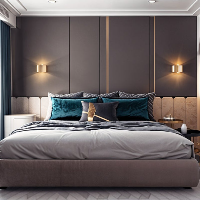 Steeple Wall Lamp