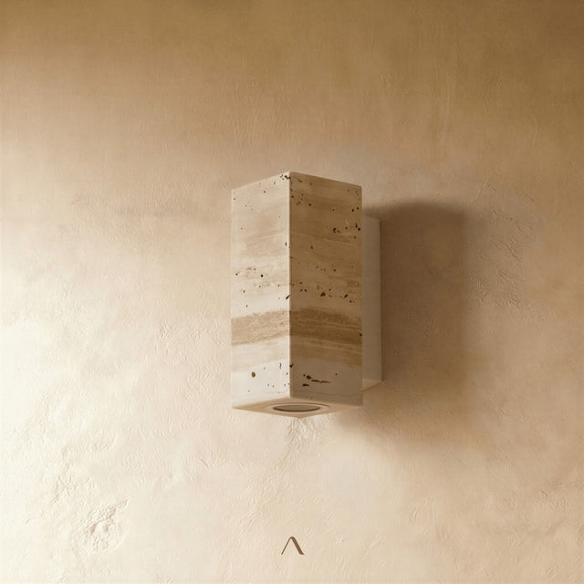Capital Wall Lamp