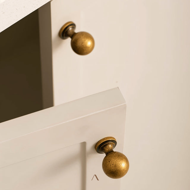 Castillo Cabinet Pull