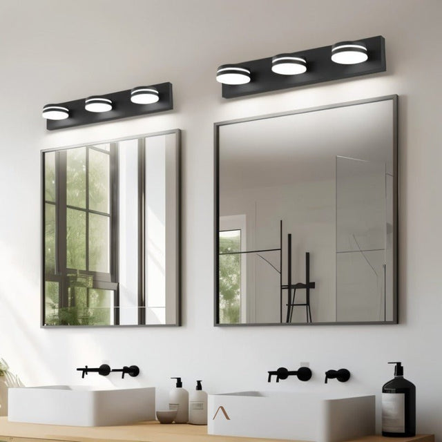 Chablis Wall Lamp