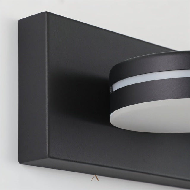 Chablis Wall Lamp