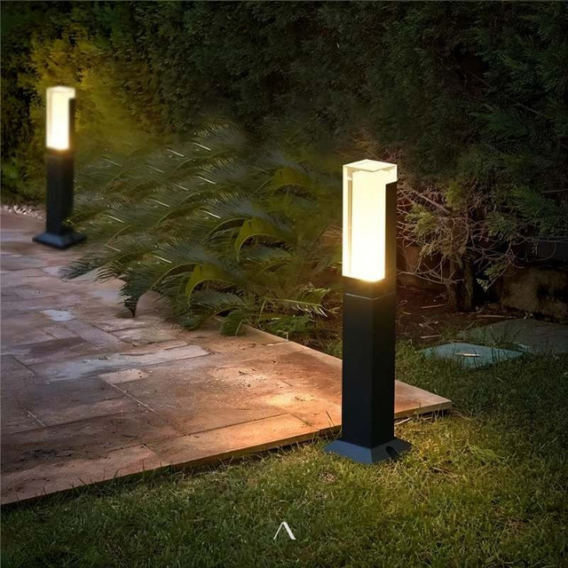 Clinchamps Bollard Light