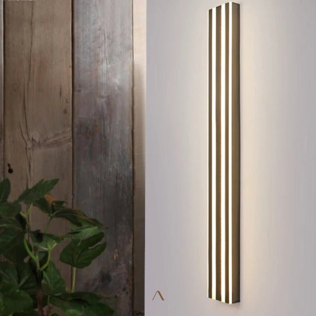 Diffraction Wall Lamp