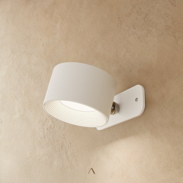 Eterville Wall Lamp