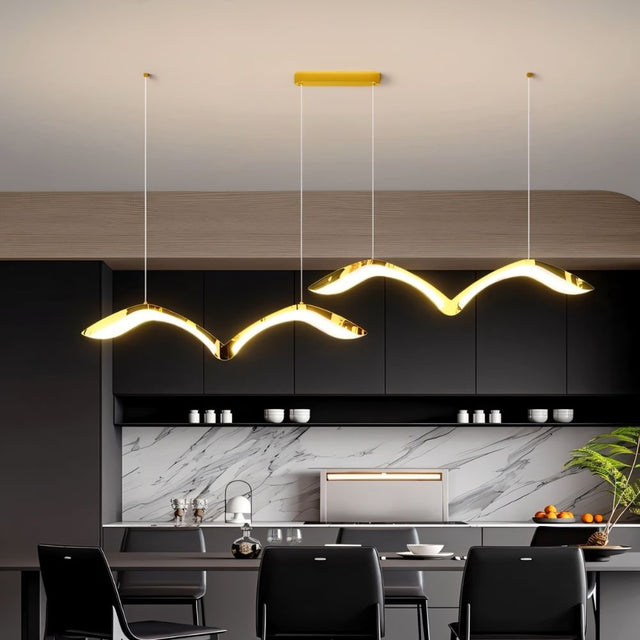 Lahneck Chandelier
