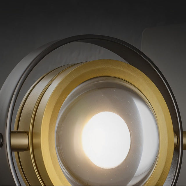 Lauris Wall Lamp