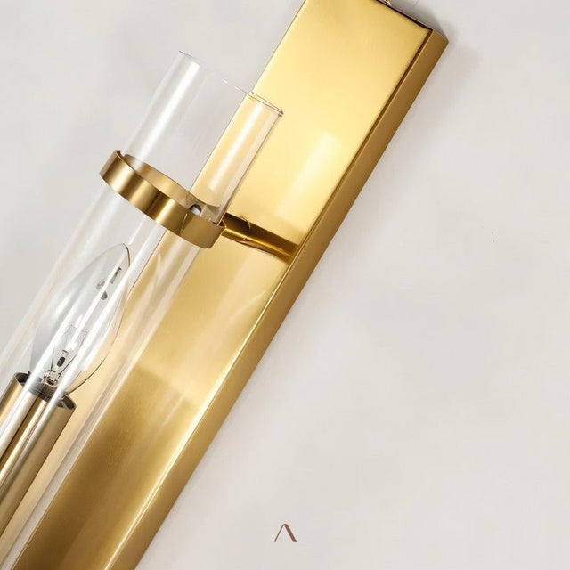 Friaren Wall Lamp