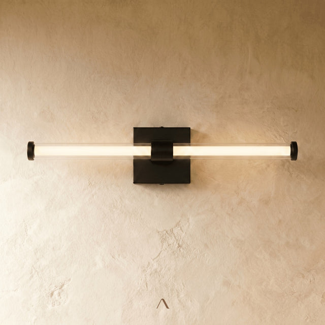 Hammar Wall Lamp