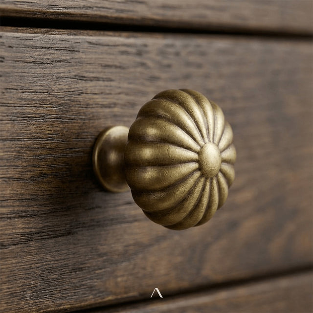 Huesa Cabinet Pull