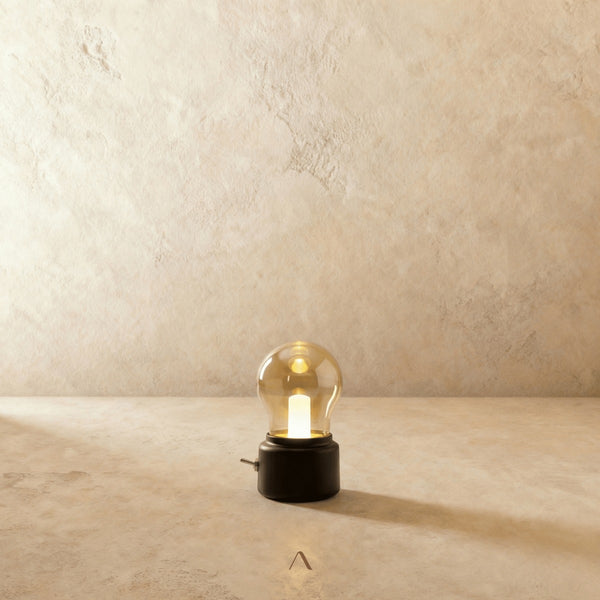 Hunawihr Table Lamp