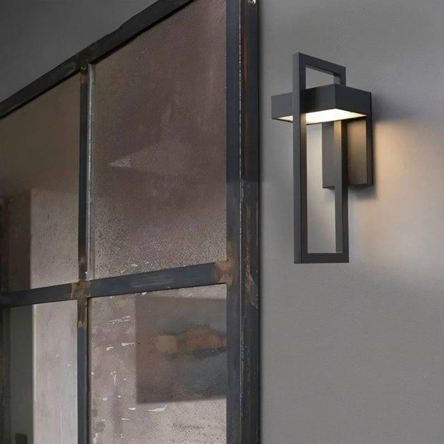 Dalur Wall Lamp