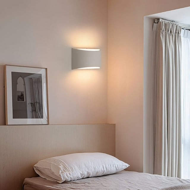 Hetta Wall Lamp