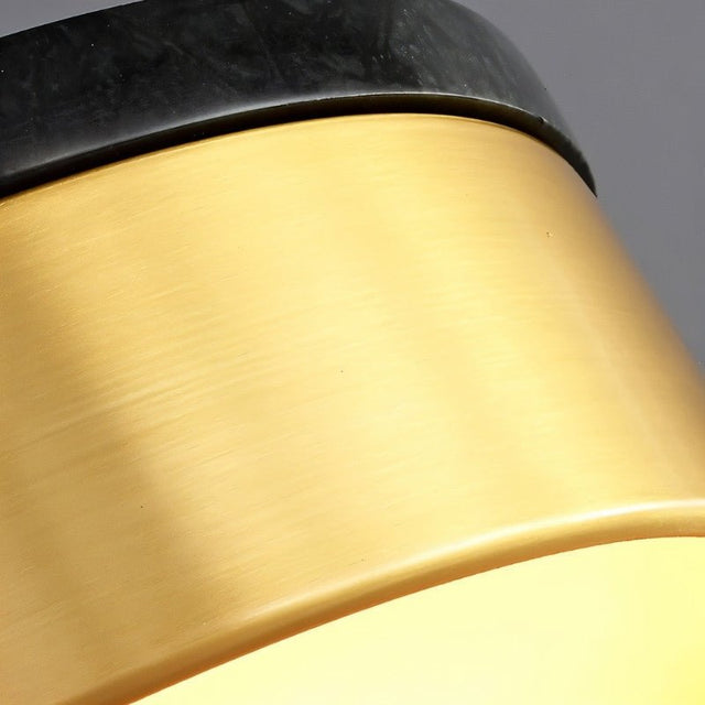 Konigs Pendant Light