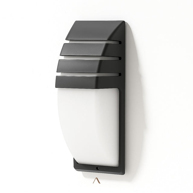 Kroderen Wall Lamp
