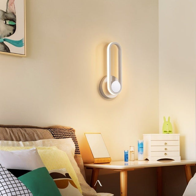 Luff Wall Lamp