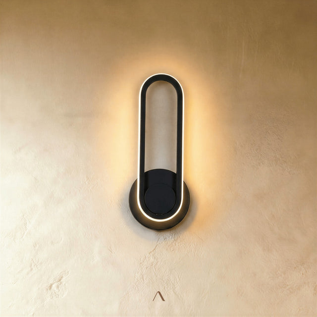 Luff Wall Lamp