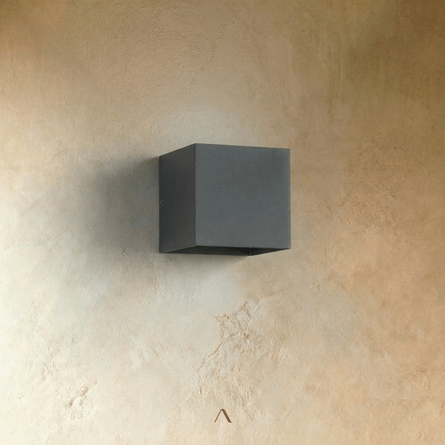 Luosto Wall Lamp