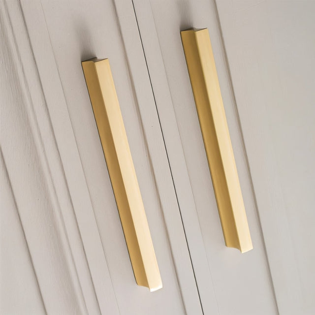 Drams Pull Bar