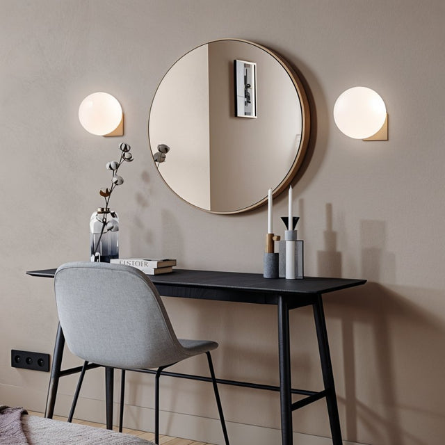 Agate Wall Lamp