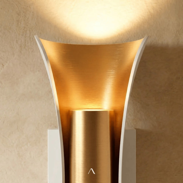 Sail Wall Lamp