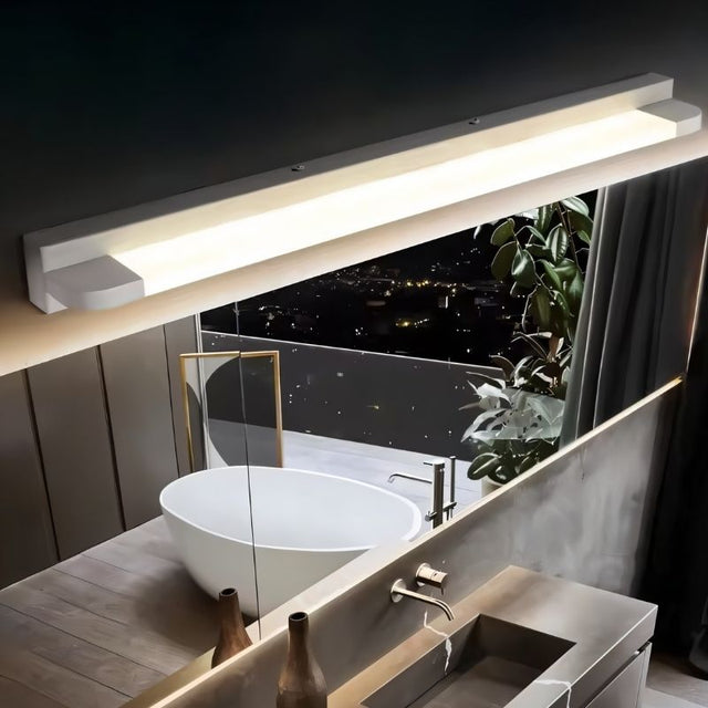 Urt Wall Lamp
