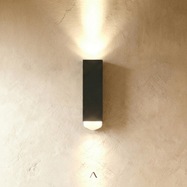 Stem Wall Lamp