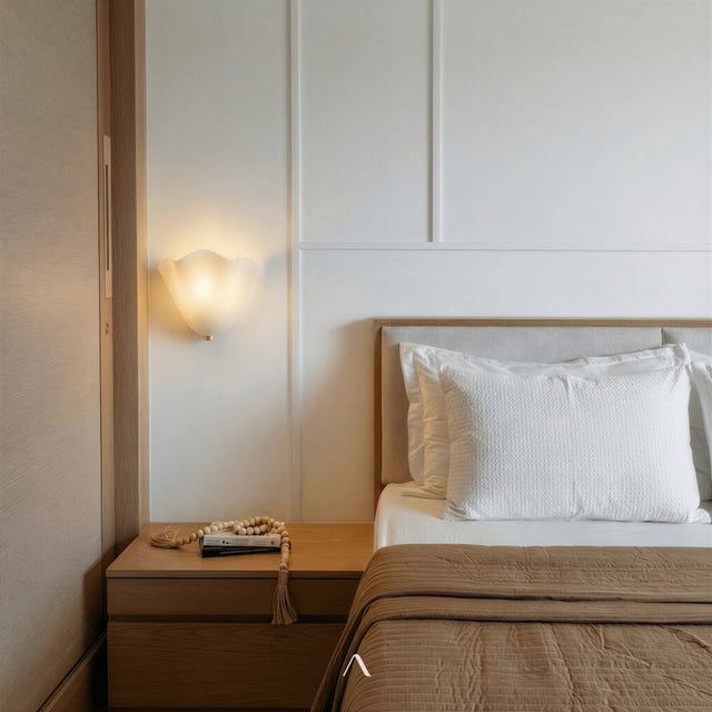 Tossa Wall Light