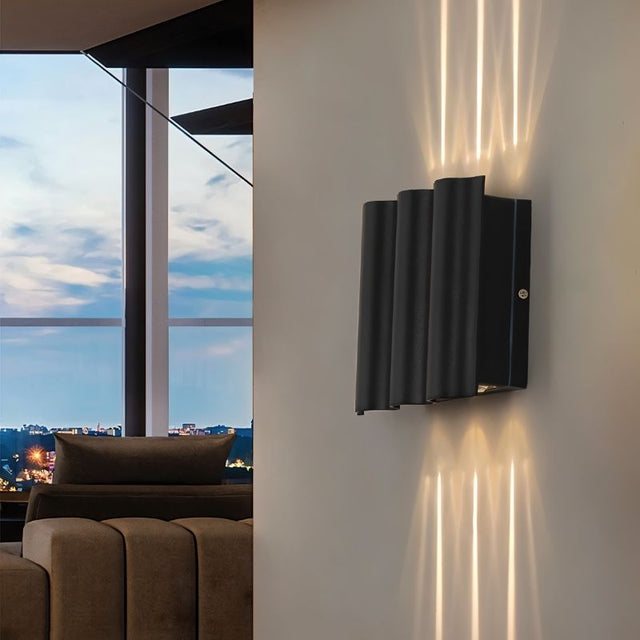 Airan Wall Lamp