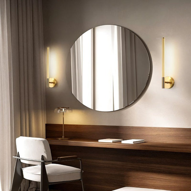 Chinon Wall Lamp