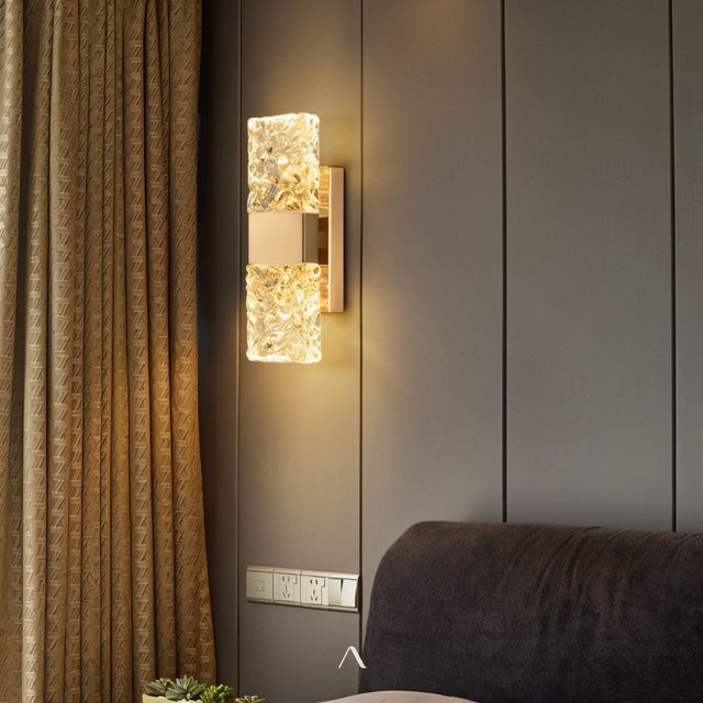 Vault Wall Lamp