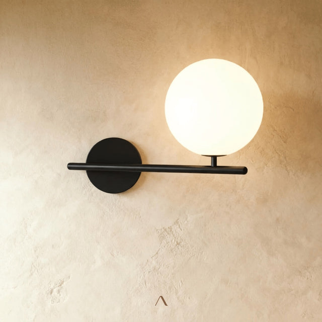 Vaxholm Wall Lamp