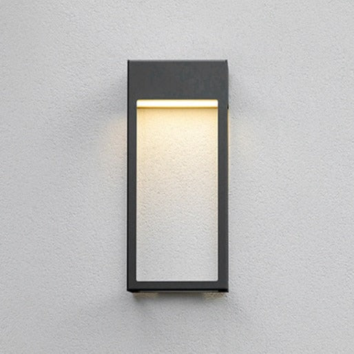 Elina Outdoor Wall Lamp