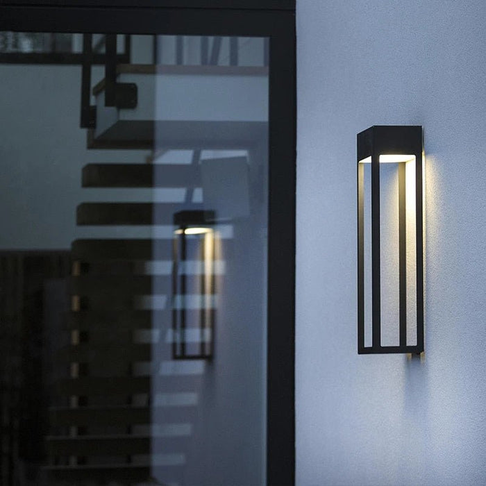 Elina Outdoor Wall Lamp