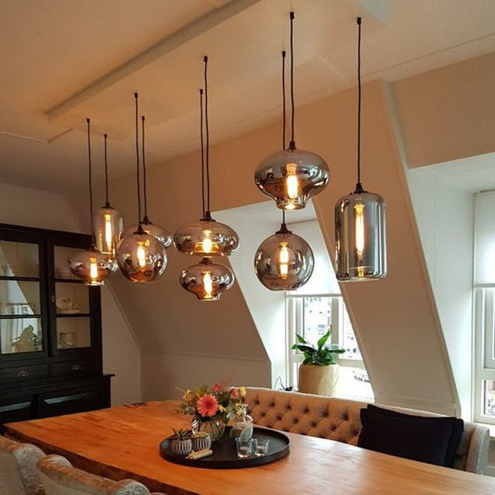 Léon Pendant Light