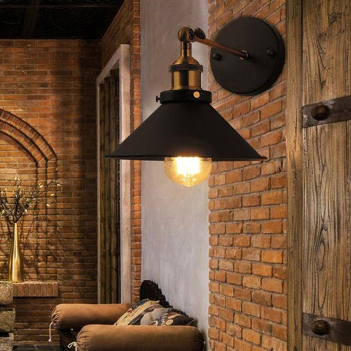 Viviane Wall Lamp