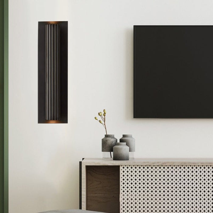 Luna Wall Lamp