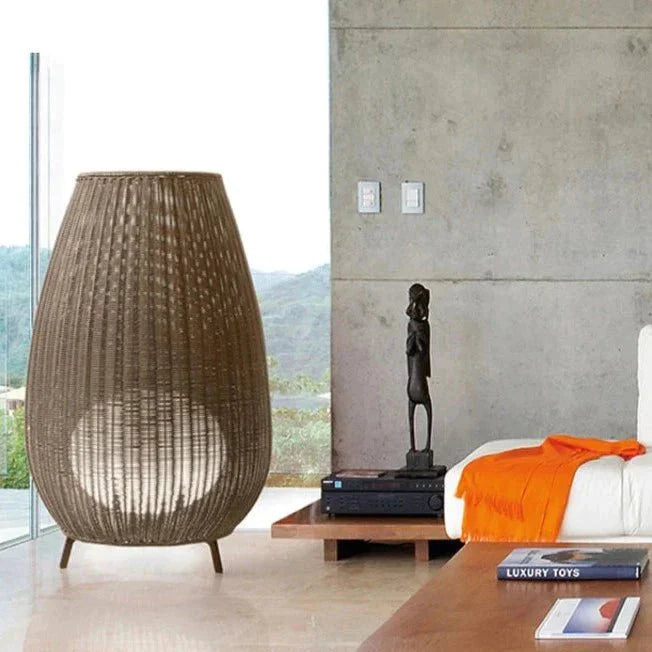 Amélie Outdoor Floor Lamp