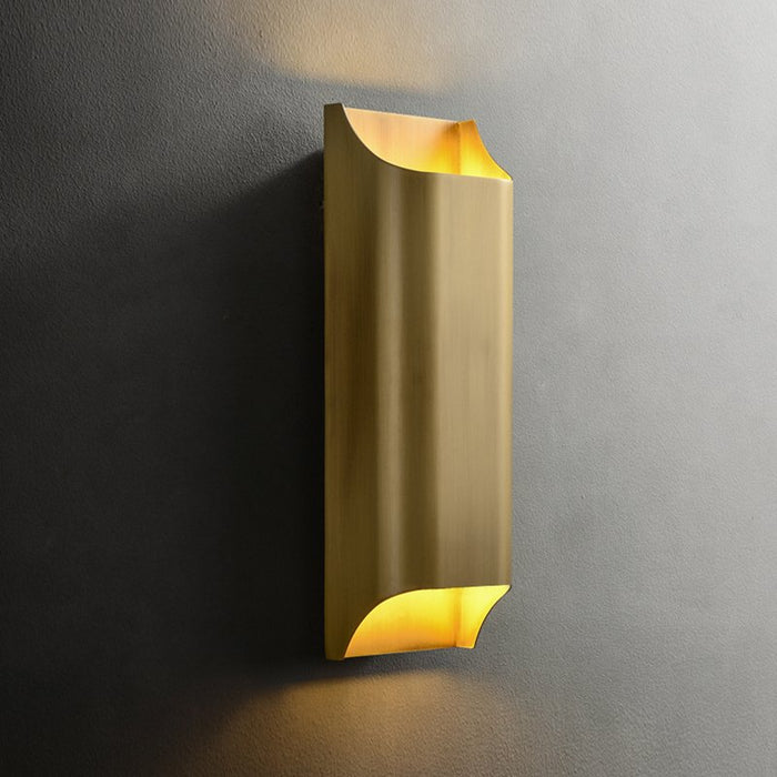 Carla Wall Lamp