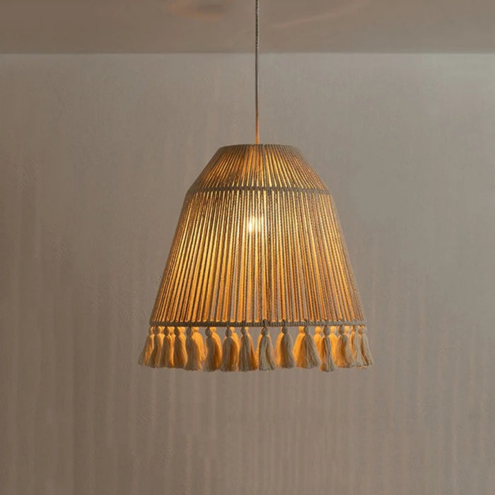 Lyra Pendant Light