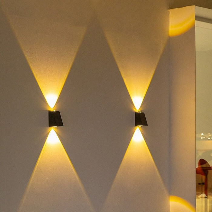 Emmanuelle Outdoor Wall Lamp