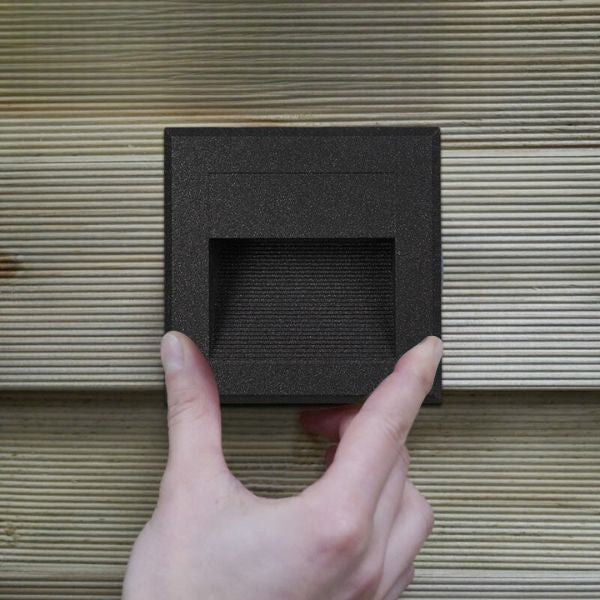 Tara Outdoor Step Lamp