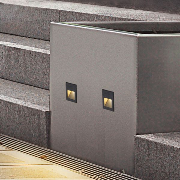 Tara Outdoor Step Lamp