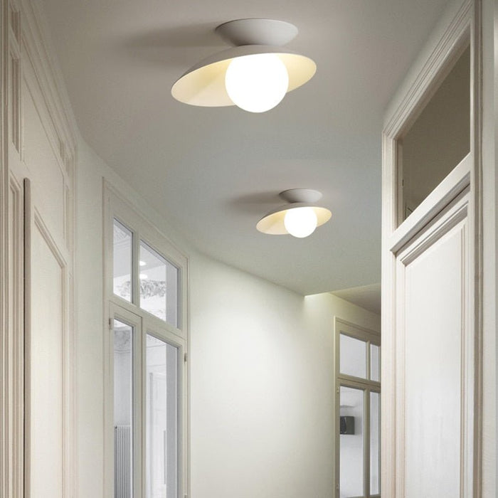 Hugo Wall Lamp