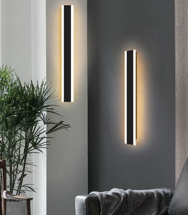 Heinrich Outdoor Wall Lamp