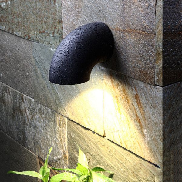 Hortus Outdoor Wall Lamp